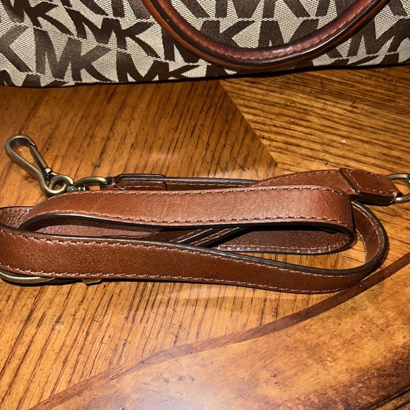 Michael Kors Signature Canvas & Leather Satchels Hand Bag - Picture 8 of 10